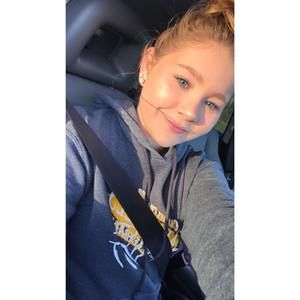 Meet your Posher, Alyssa